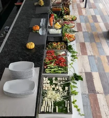 Отель The D Кешме