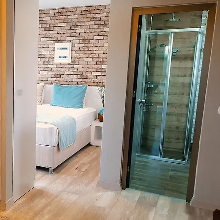 Hotel The D 4*