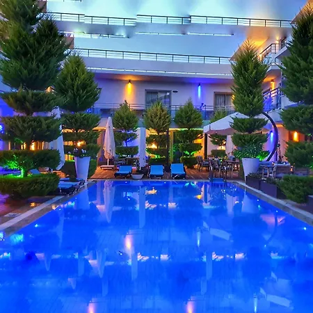 Hotel The D 4*