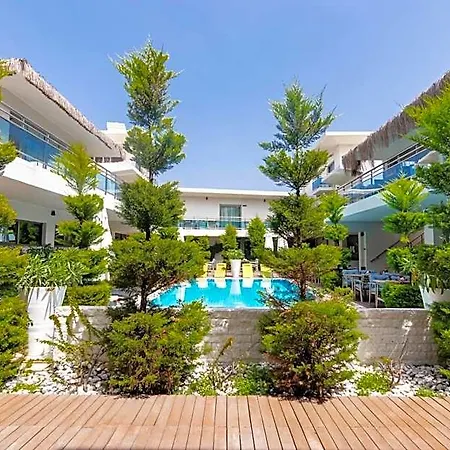 Hotel The D Cesme