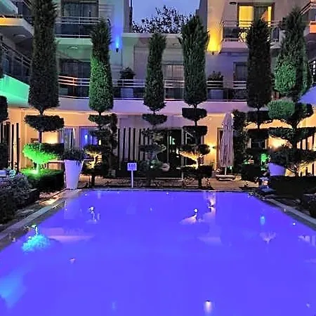 Hotel The D 4*