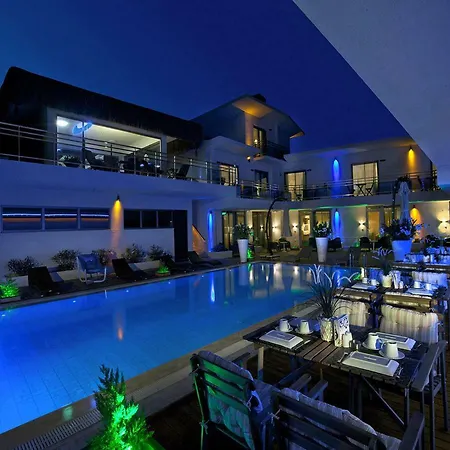 The D 4* Çeşme